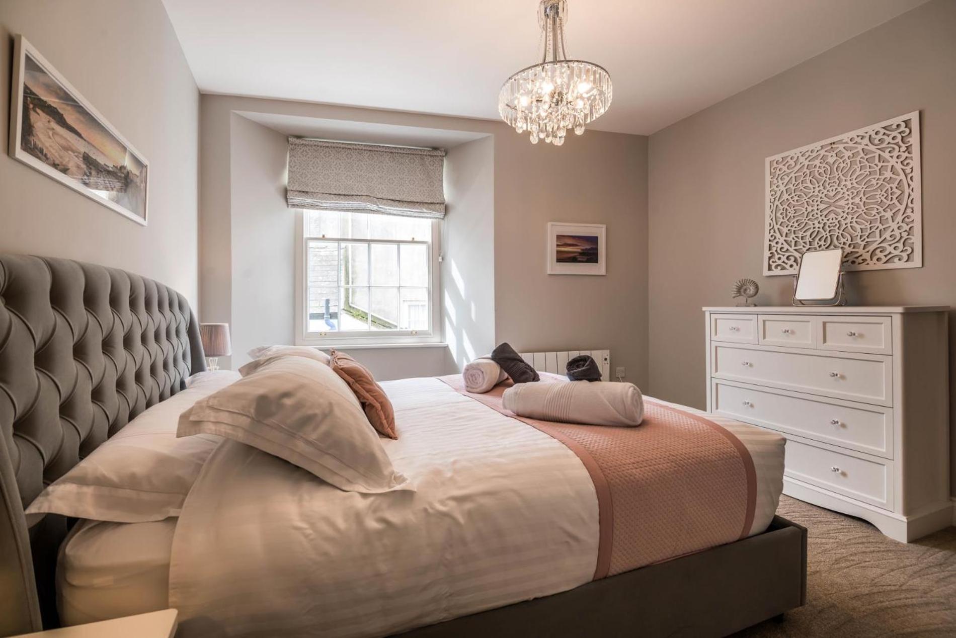 Lady Tenby - 2 Bedroom Apartment - Tenby Luaran gambar