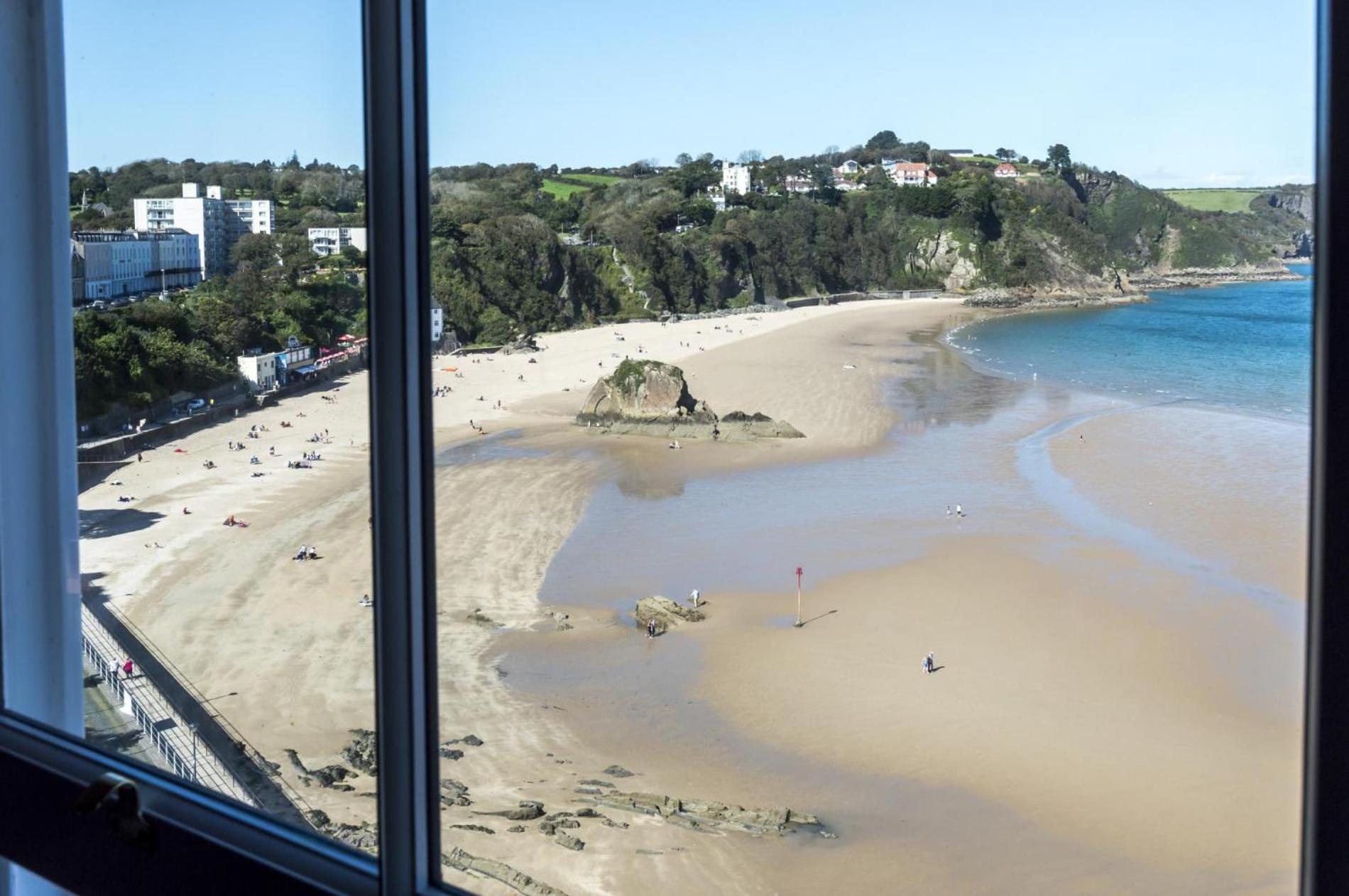 Lady Tenby - 2 Bedroom Apartment - Tenby Luaran gambar