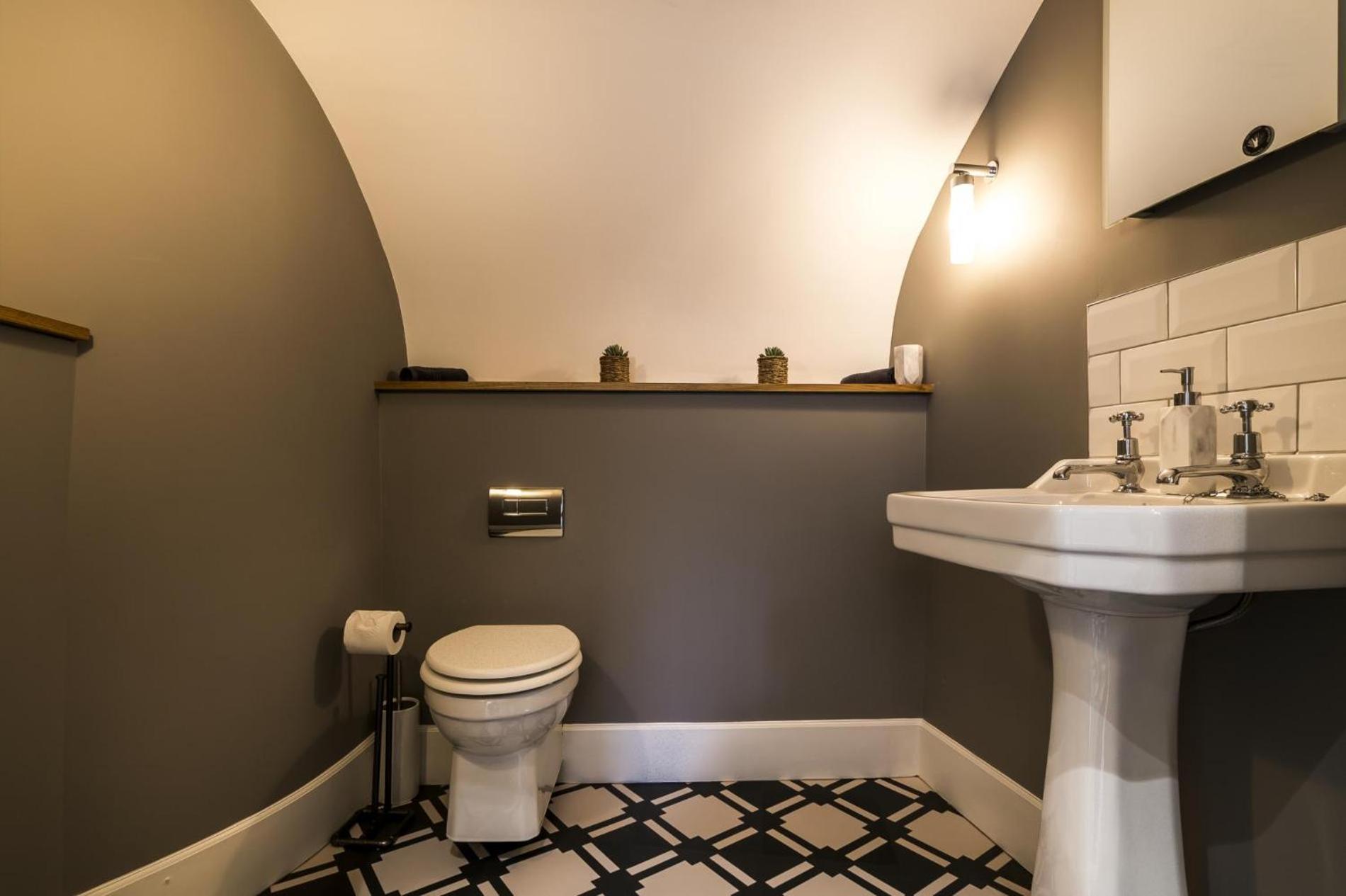 Lady Tenby - 2 Bedroom Apartment - Tenby Luaran gambar